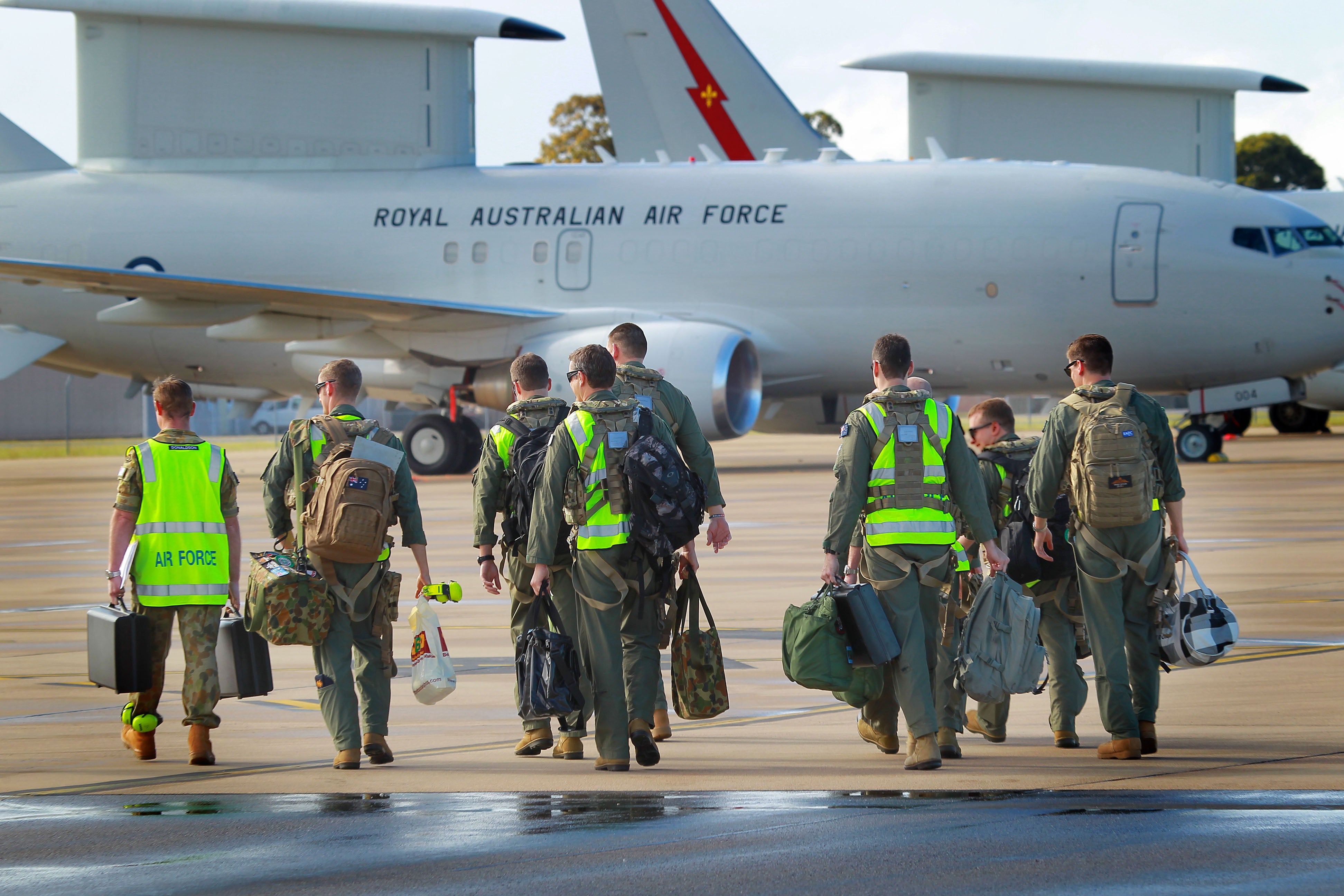 Australian Air Force bans the word ‘airmen’, says it will use gender